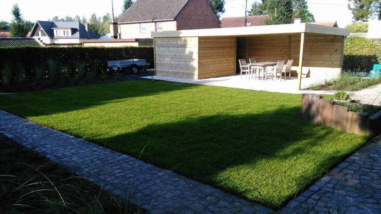 Carport in moderne stijl door Lumen bv