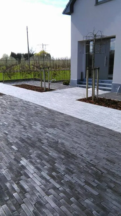 Oprit in bestrating door Lumen bv