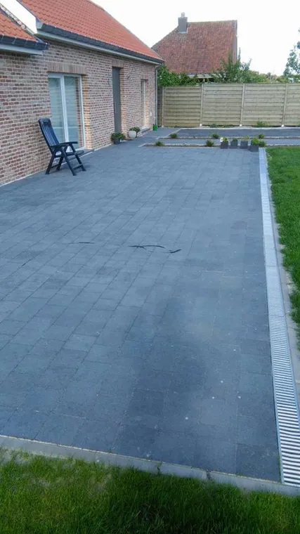 Terras en tuinpad door Lumen bv