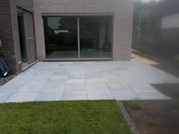 Terras en tuinpad door Lumen bv