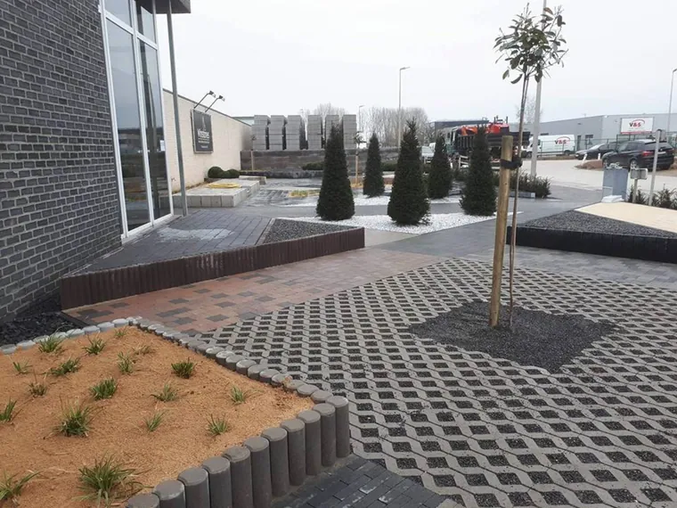 Terras en tuinpad door Lumen bv