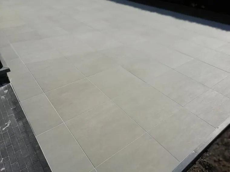 Terras en tuinpad door Lumen bv